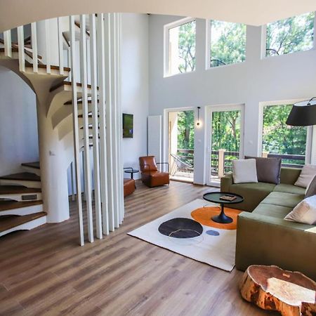 Kassa Villa Bran  Buitenkant foto