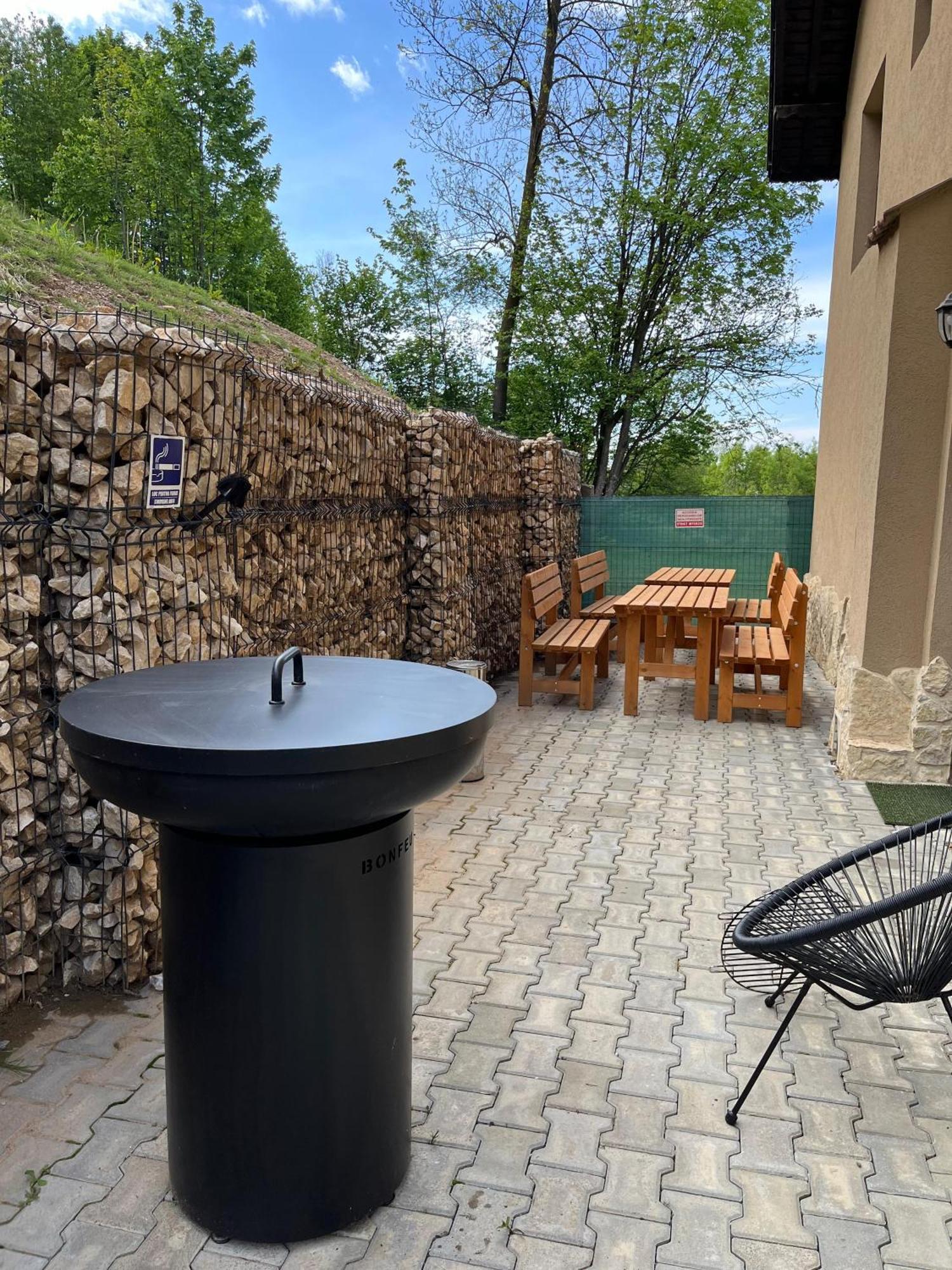 Kassa Villa Bran  Buitenkant foto