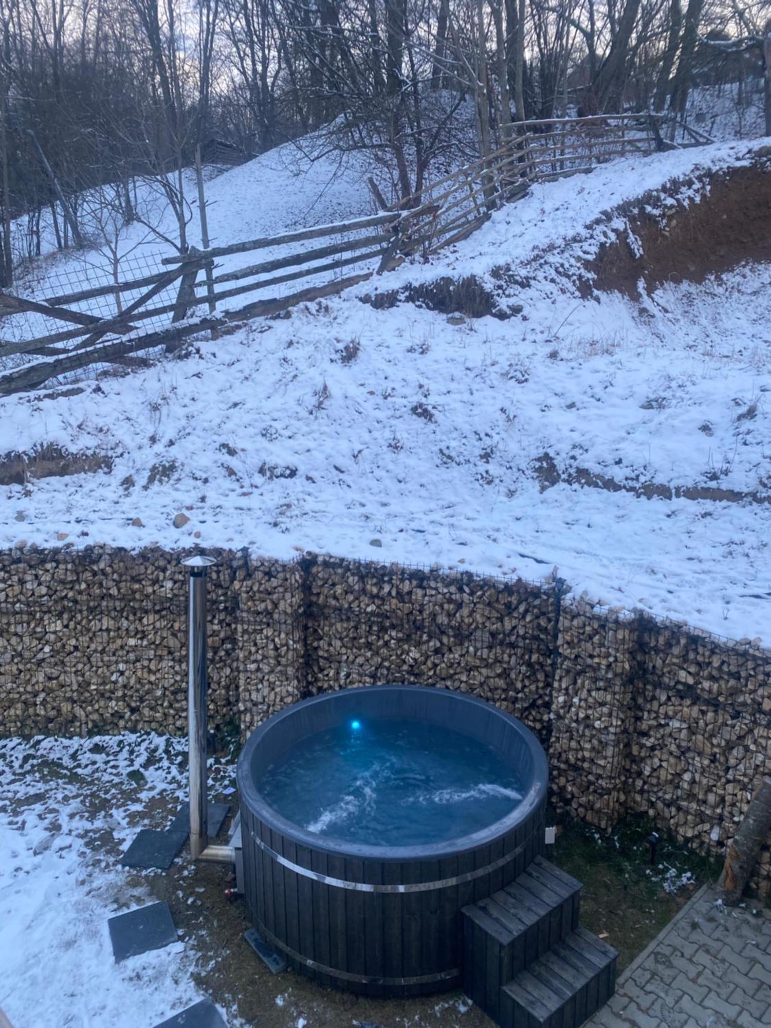Kassa Villa Bran  Buitenkant foto
