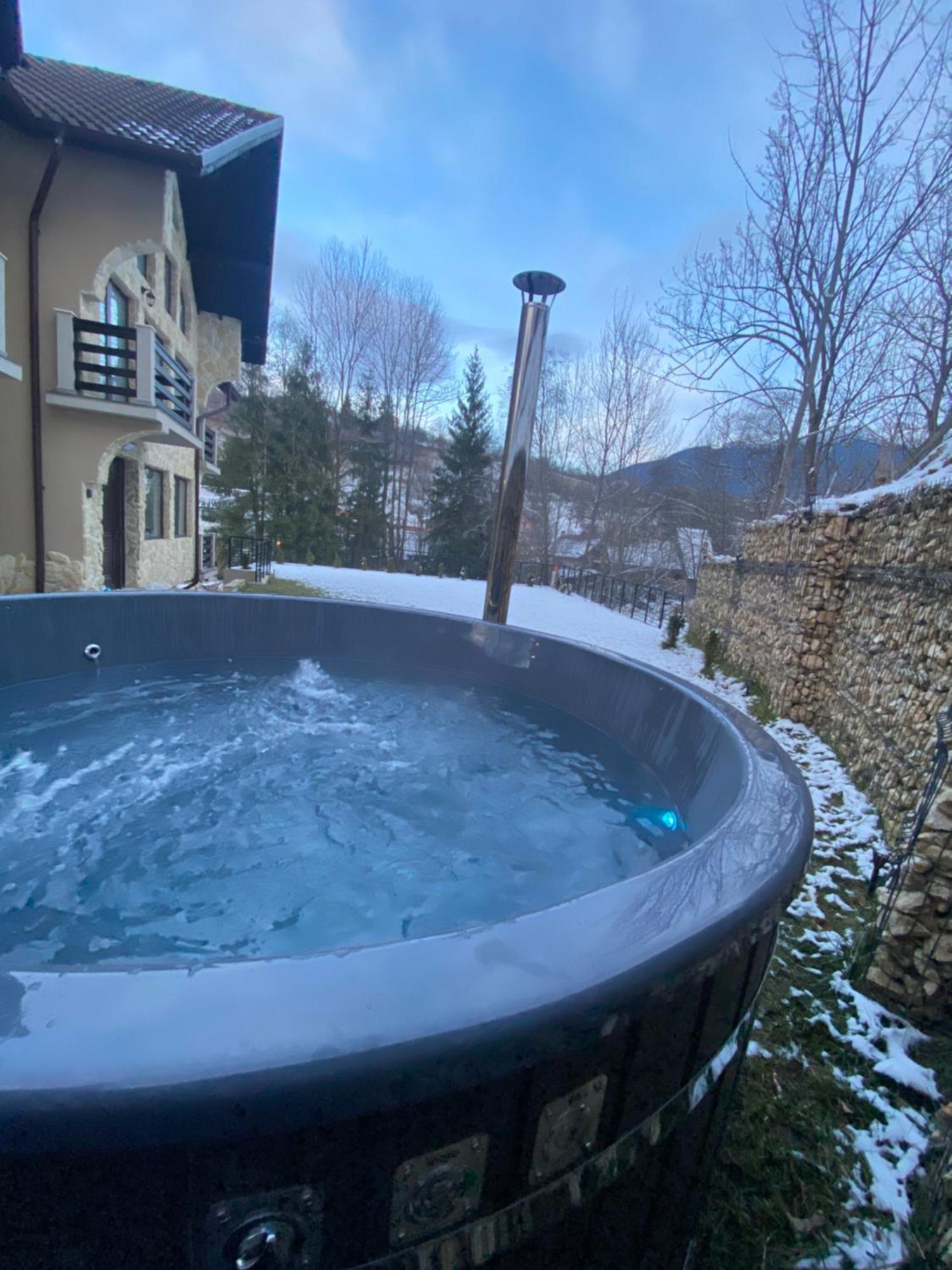 Kassa Villa Bran  Buitenkant foto